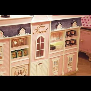 Major ❤️ISO❤️ Too Faced Items!!! 🥰